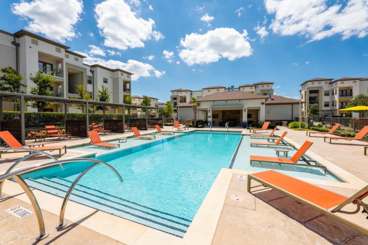 Luxe 3B/2B Getaway - Pool, Gym, Parking, Pet Wash Διαμέρισμα Leander Εξωτερικό φωτογραφία